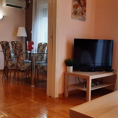 Georgia'S Cozy Apartment In Koukaki Atenas Exterior foto