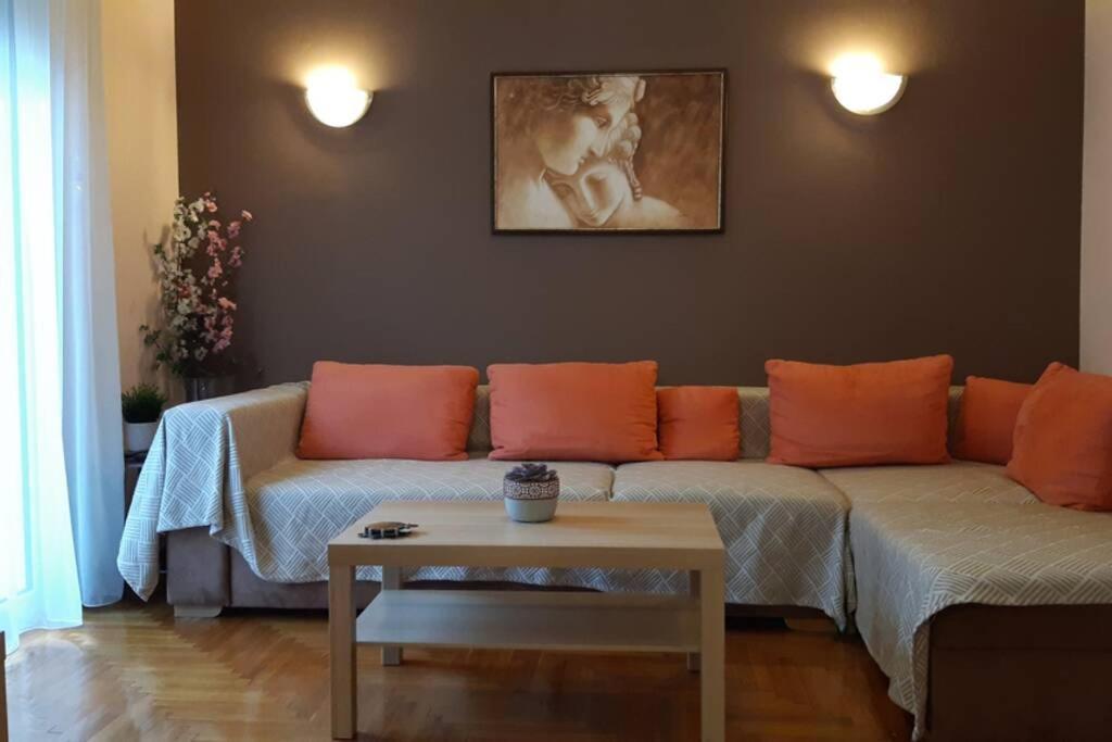 Georgia'S Cozy Apartment In Koukaki Atenas Exterior foto
